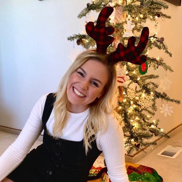 Meet your Posher, Shaylee - Picture 1 of 1